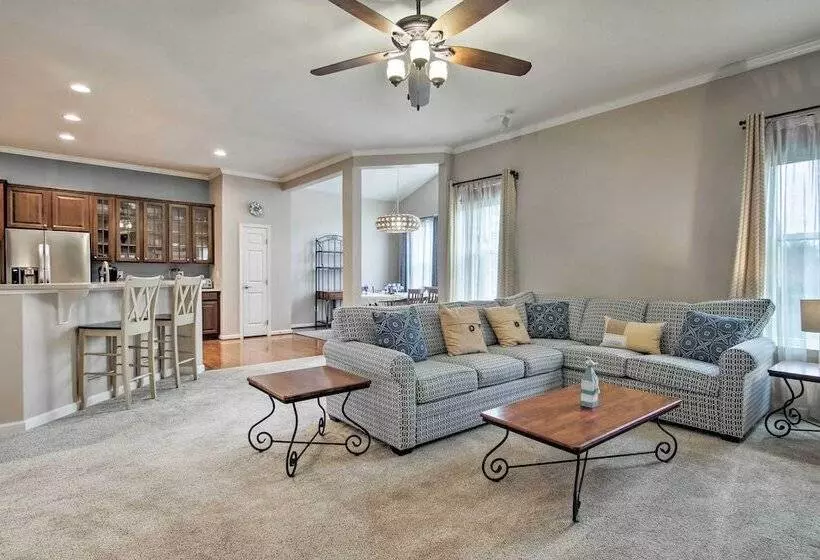 Great For Groups: Bayside Resort Home Near Fenwick