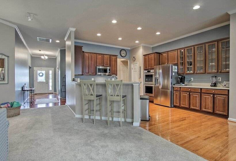 Great For Groups: Bayside Resort Home Near Fenwick