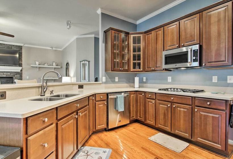 Great For Groups: Bayside Resort Home Near Fenwick