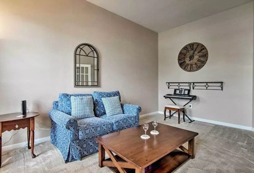 Great For Groups: Bayside Resort Home Near Fenwick