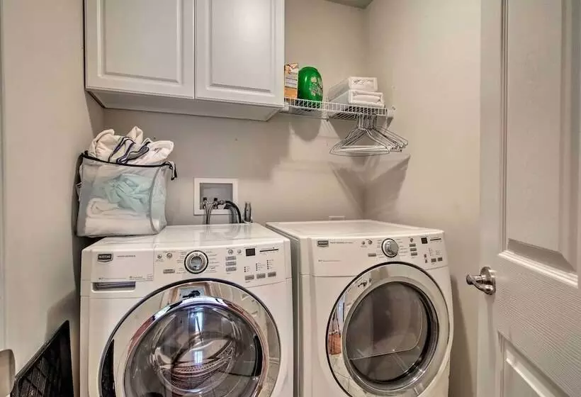 Great For Groups: Bayside Resort Home Near Fenwick