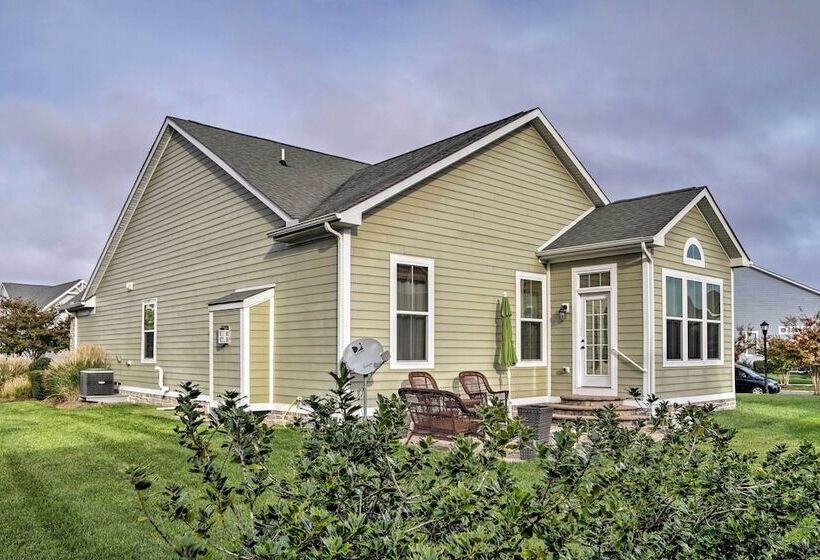 Great For Groups: Bayside Resort Home Near Fenwick