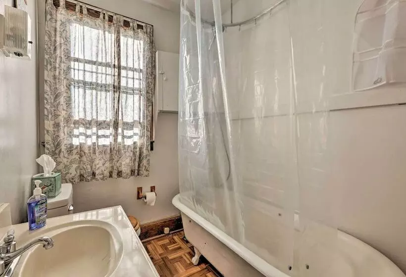 Family Friendly Marlinton Home: Walk Downtown!