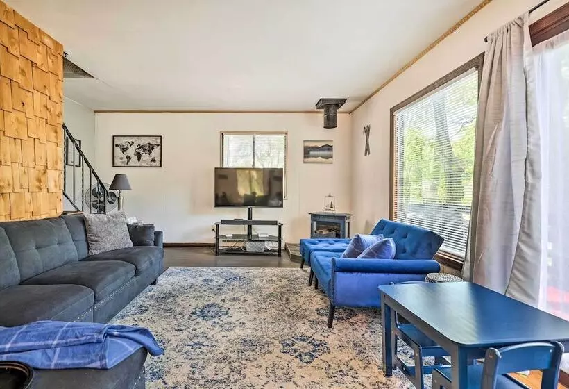 Pocono Summit Getaway W/ Game Room: Walk To Lake!