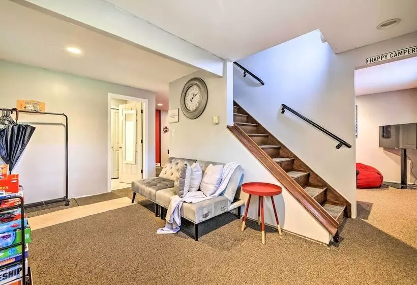 Pocono Summit Getaway W/ Game Room: Walk To Lake!