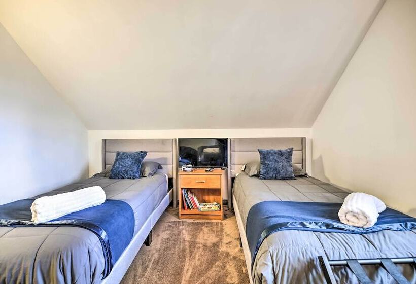 Pocono Summit Getaway W/ Game Room: Walk To Lake!