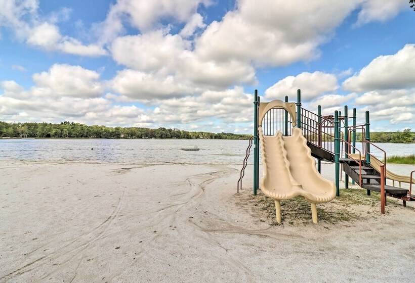 Pocono Summit Getaway W/ Game Room: Walk To Lake!