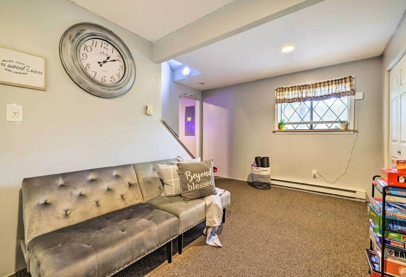 Pocono Summit Getaway W/ Game Room: Walk To Lake!