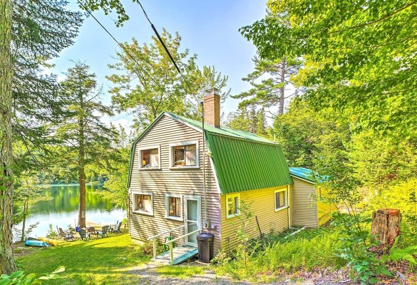 Dreamy Bucksport Hideaway On Freshwater Pond!