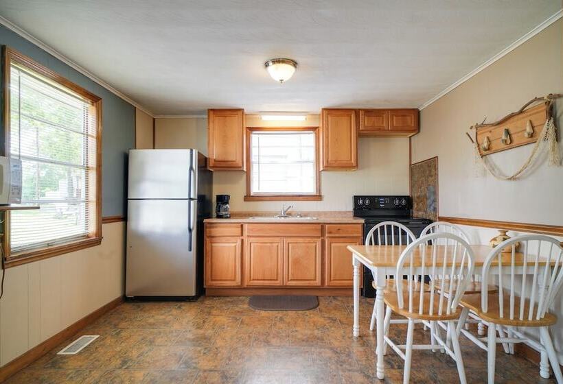 Lakefront Cabin In Dandridge W/ Fire Pit & Grill!