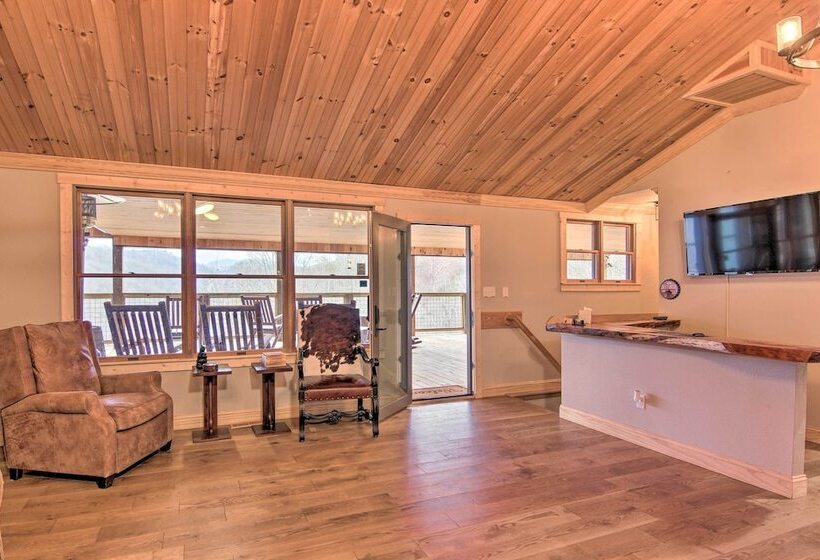 Marshall Home W/ Mountain View, 5 Mi To Downtown!