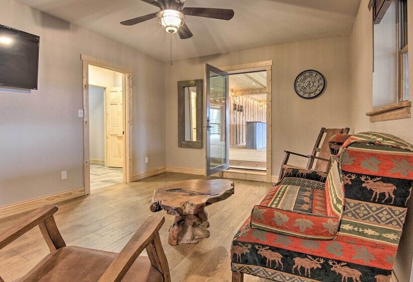 Marshall Home W/ Mountain View, 5 Mi To Downtown!