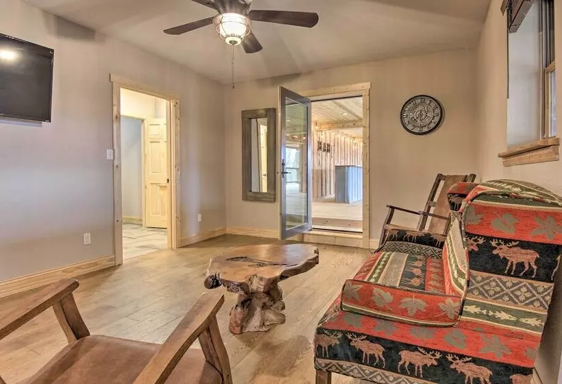 Marshall Home W/ Mountain View, 5 Mi To Downtown!