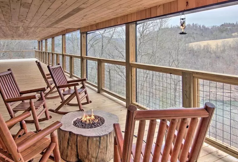 Marshall Home W/ Mountain View, 5 Mi To Downtown!