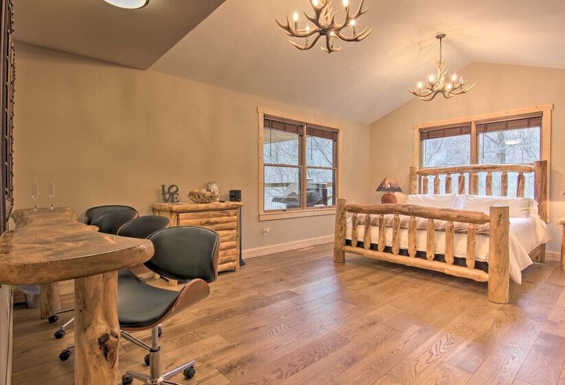 Marshall Home W/ Mountain View, 5 Mi To Downtown!