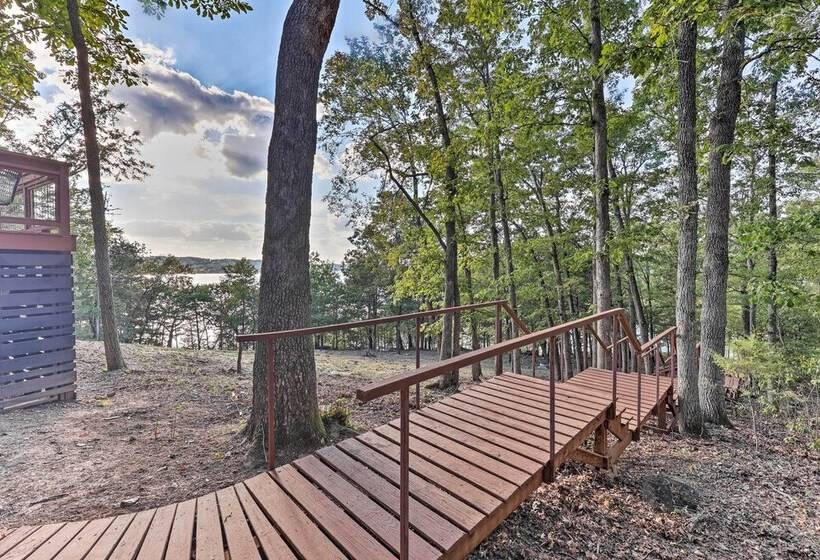 Foxtail Cabin Retreat: Steps To Beaver Lake!