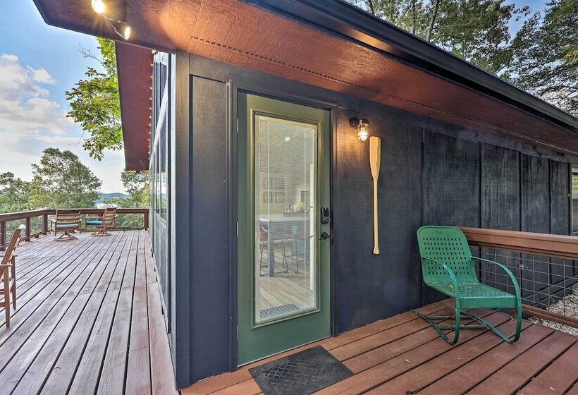 Foxtail Cabin Retreat: Steps To Beaver Lake!