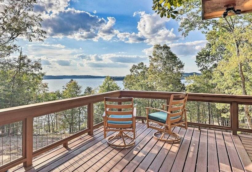 Foxtail Cabin Retreat: Steps To Beaver Lake!