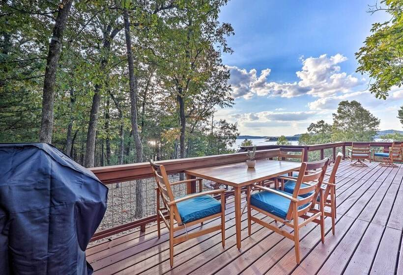 Foxtail Cabin Retreat: Steps To Beaver Lake!