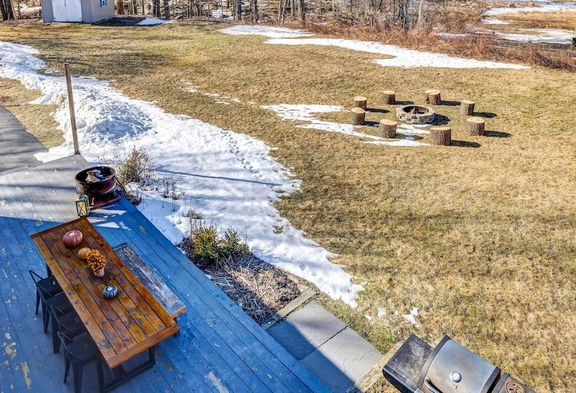 4 Mi To Gouldsboro State Park: Poconos Getaway