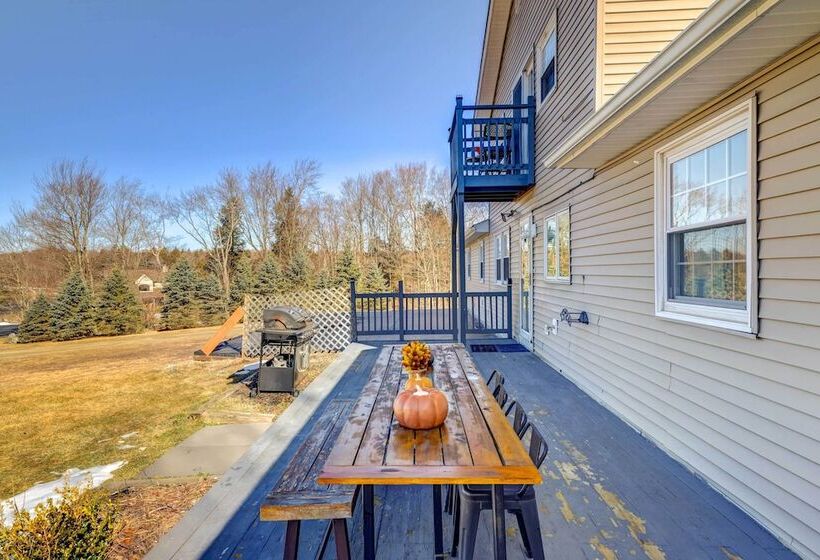 4 Mi To Gouldsboro State Park: Poconos Getaway