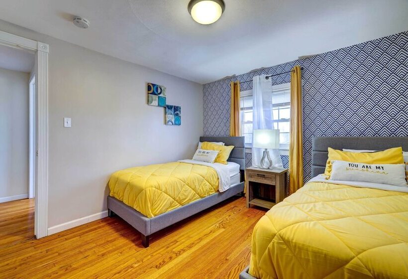 4 Mi To Gouldsboro State Park: Poconos Getaway