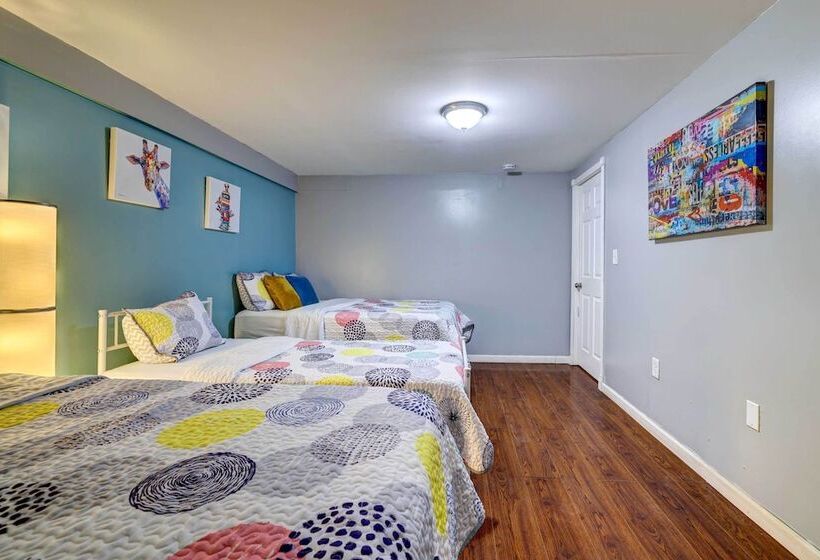 4 Mi To Gouldsboro State Park: Poconos Getaway