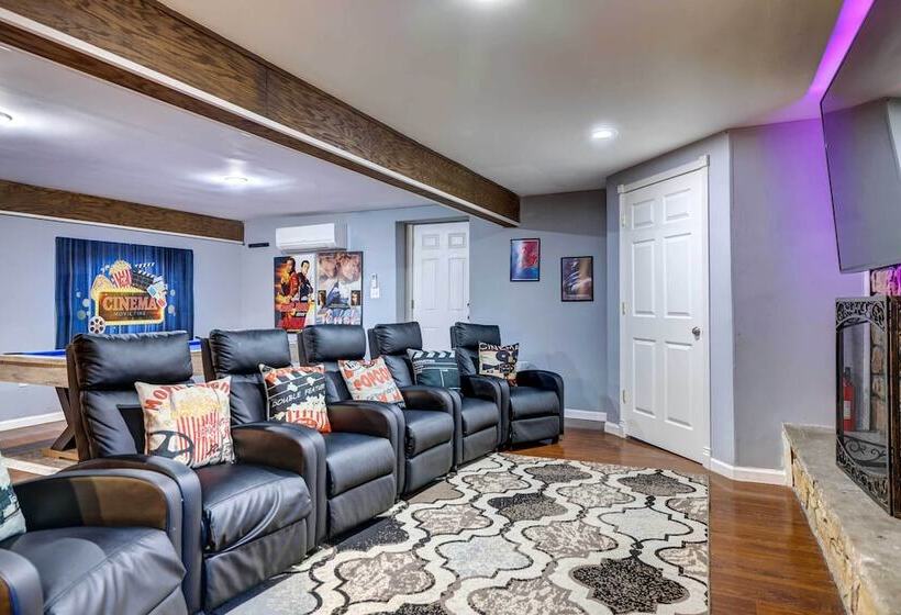 4 Mi To Gouldsboro State Park: Poconos Getaway