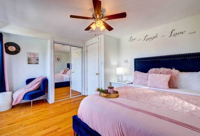 4 Mi To Gouldsboro State Park: Poconos Getaway