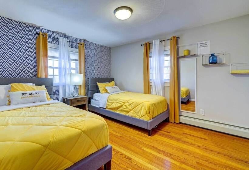 4 Mi To Gouldsboro State Park: Poconos Getaway