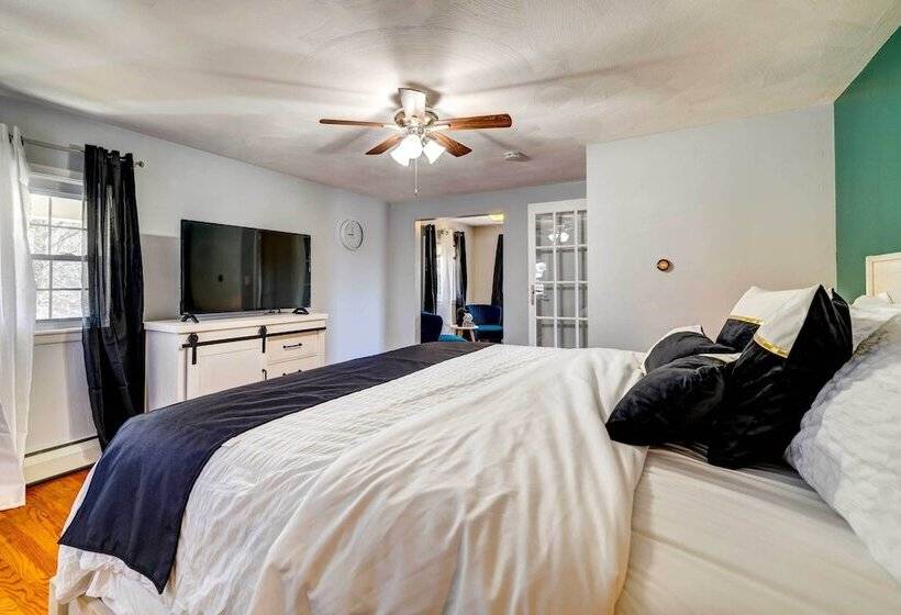 4 Mi To Gouldsboro State Park: Poconos Getaway