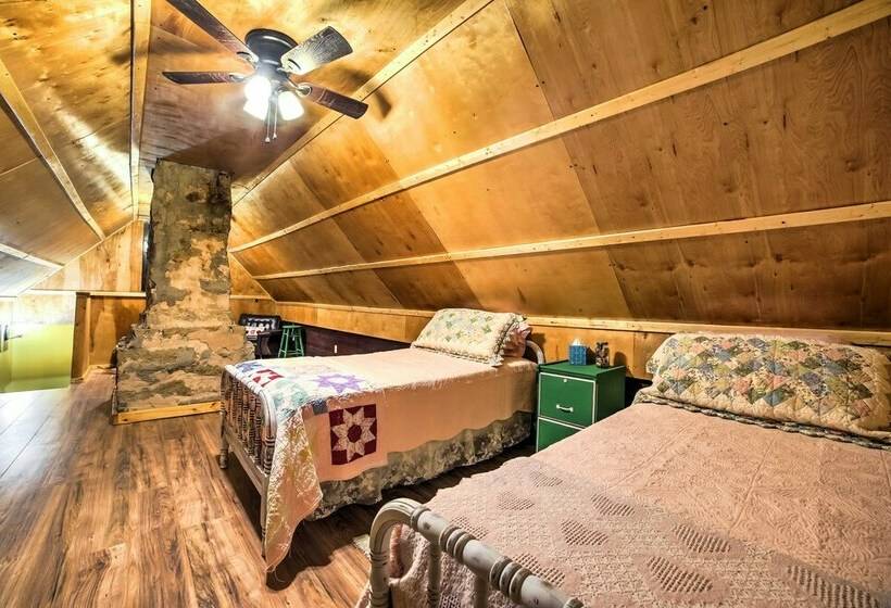 Historic Bruno  Hampton Creek Hideaway  On 2 Acres