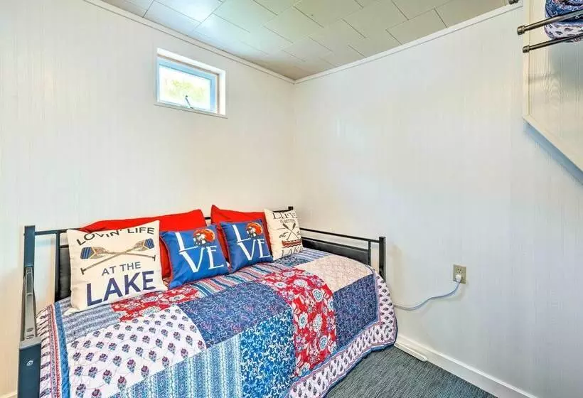 Historic Cabin Retreat: Steps To Okoboji Lake