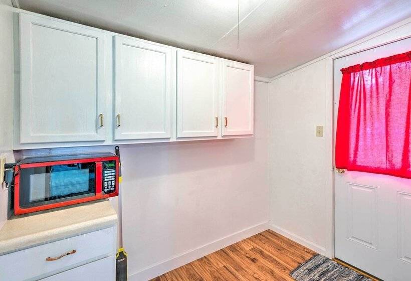 Historic Cabin Retreat: Steps To Okoboji Lake