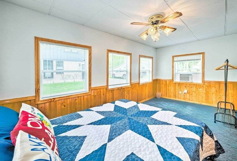 Historic Cabin Retreat: Steps To Okoboji Lake