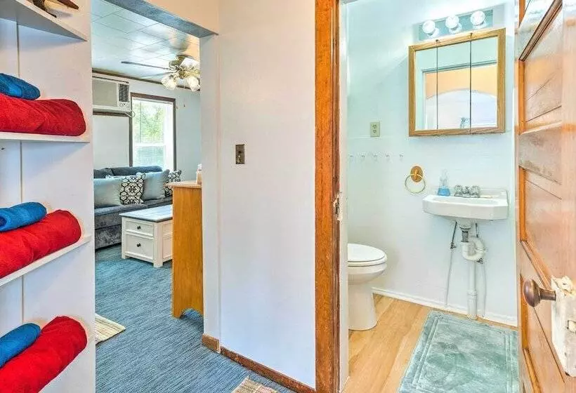 Historic Cabin Retreat: Steps To Okoboji Lake