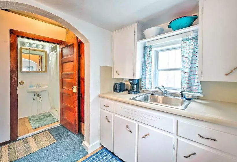 Historic Cabin Retreat: Steps To Okoboji Lake