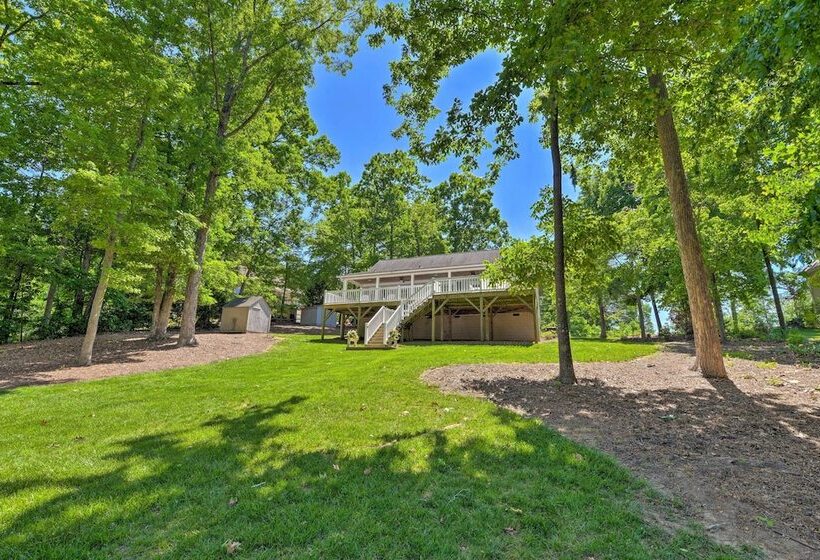 Lake Norman Retreat W/ Dock ~ 1 Mi To Marina!