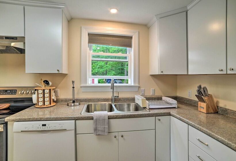 Lakefront Alton Bay Retreat W/ Dock Near Beaches!