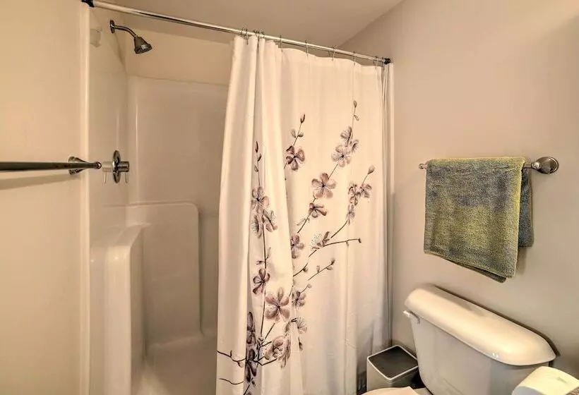 Lakefront Alton Bay Retreat W/ Dock Near Beaches!