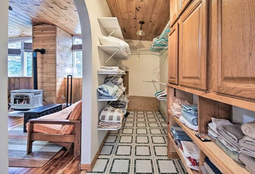 Lakefront Escape: Boat Dock, Grill, Fire Pit!