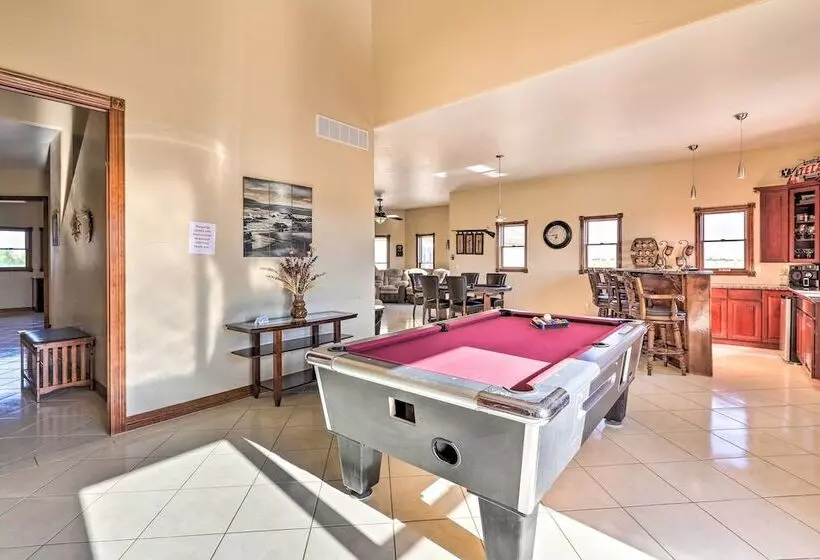 10 Mi To Barr Lake State Park: Home W/ Mtn Views