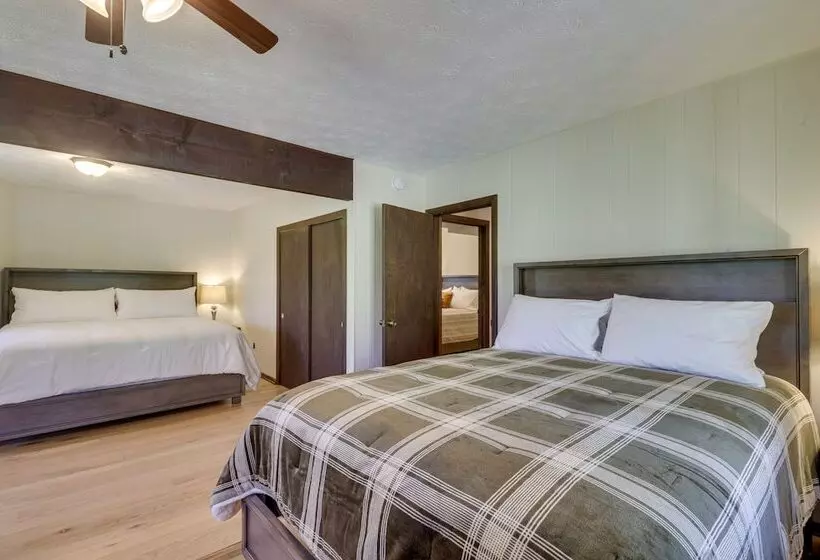 Mcgaheysville Vacation Rental: Yard & Fire Pit!