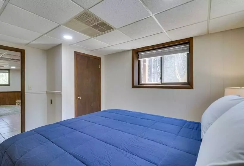 Mcgaheysville Vacation Rental: Yard & Fire Pit!