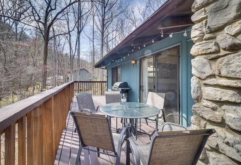 Mcgaheysville Vacation Rental: Yard & Fire Pit!