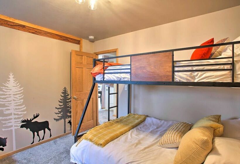 Mountain View Home: Perfect For Big Families!