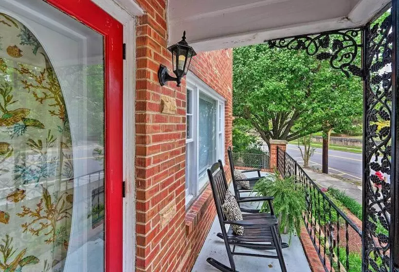 New Bern Home W/yard, Grill+walkable Location