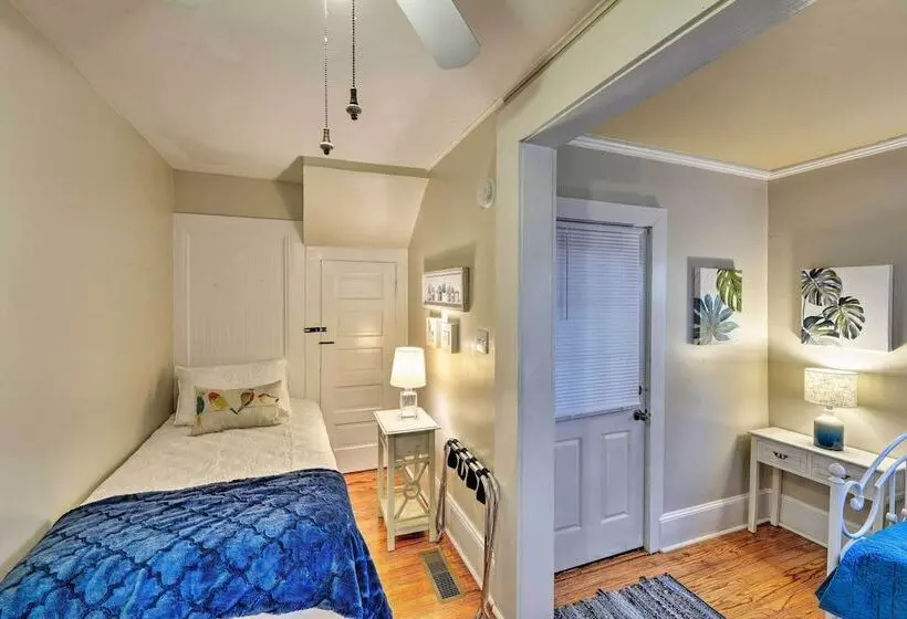 New Bern Home W/yard, Grill+walkable Location