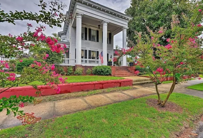 New Bern Home W/yard, Grill+walkable Location