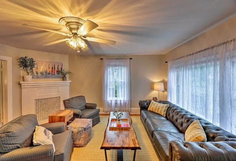 New Bern Home W/yard, Grill+walkable Location